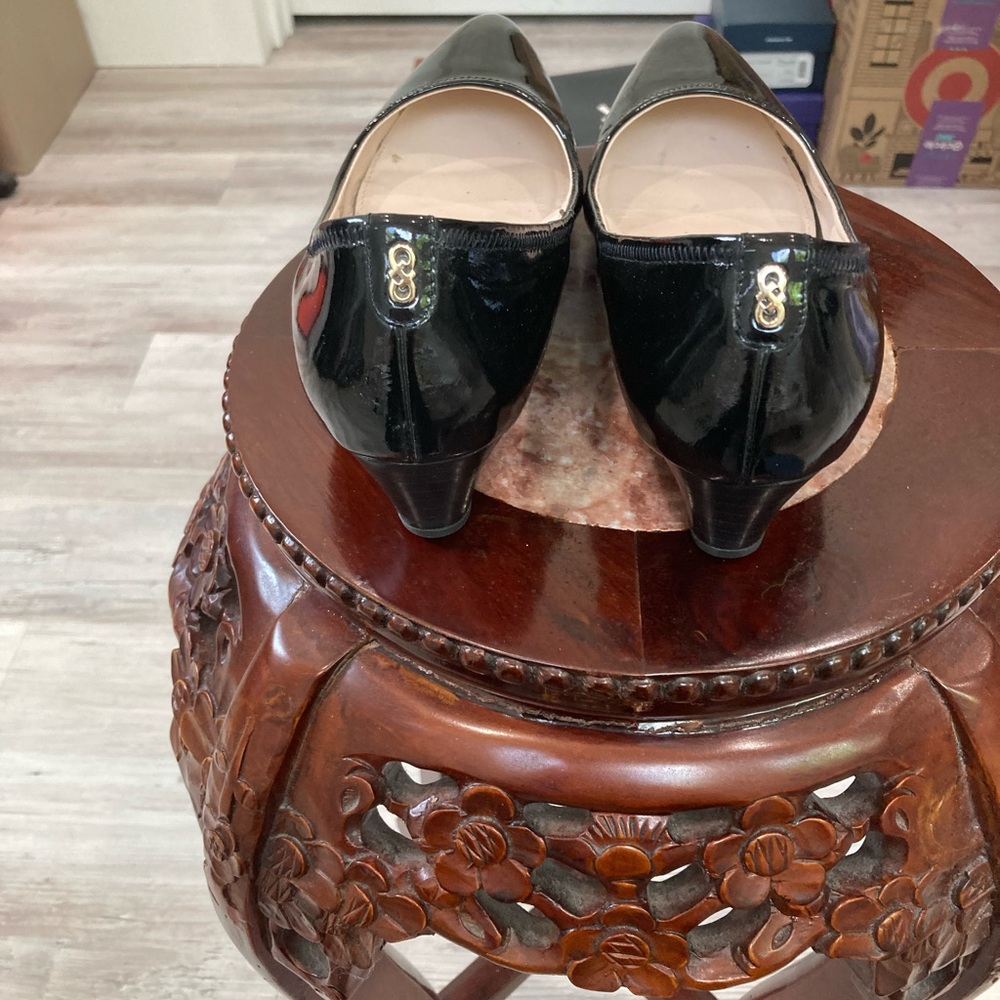 Pre-Loved Cole Haan Black Patent Leather Wedge Pumps - Picture 2 of 3
